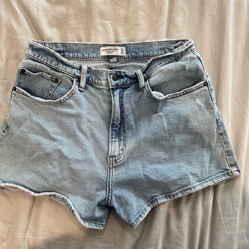 Abercrombie Mom High Rise Denim Shorts Size 31
